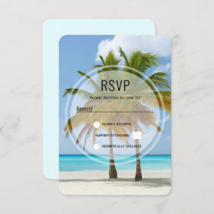 Schöne Palmen an einem tropischen Strand RSVP Karte