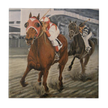 Schöne Pferdeschlittenbesitzer im klassischen Renn