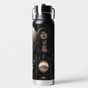 Schöne romantische gotische Frau auf Motorrad Trinkflasche