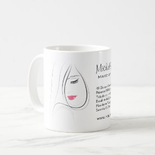 Schöne Rosa Lippen bilden das Künstlermarkieren Kaffeetasse
