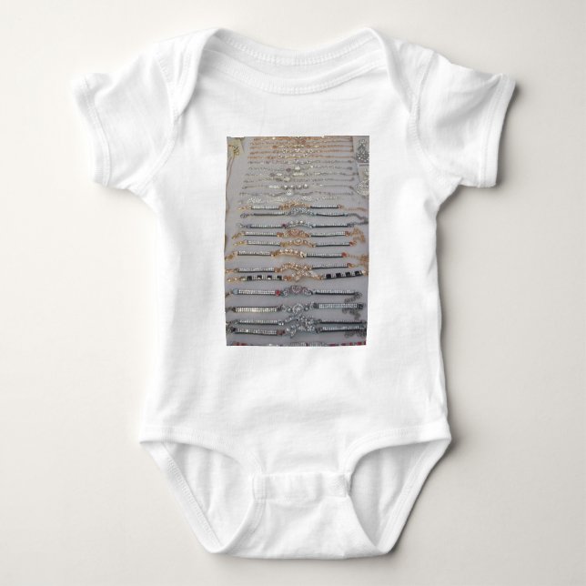 Schöne Sammlung von Diamind Jewels Herzdesign Baby Strampler (Vorderseite)