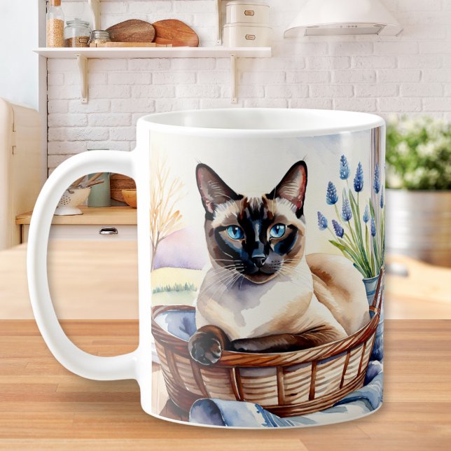 Schöne Siam Katze Breed Ein perfektes Wochenende i Kaffeetasse (A mug with Siamese cat illustration on both sides. The cat has blue eyes and is in a wicker basket)