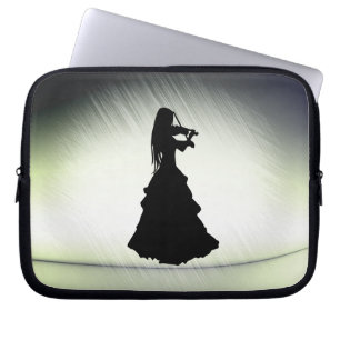 Schöne Sinti und Roma Girl Plays Violine Green Laptopschutzhülle