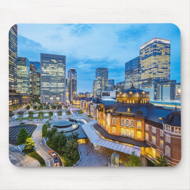 Schöne Skyline der Stadt Tokio am Bahnhof Mousepad (Vorne)