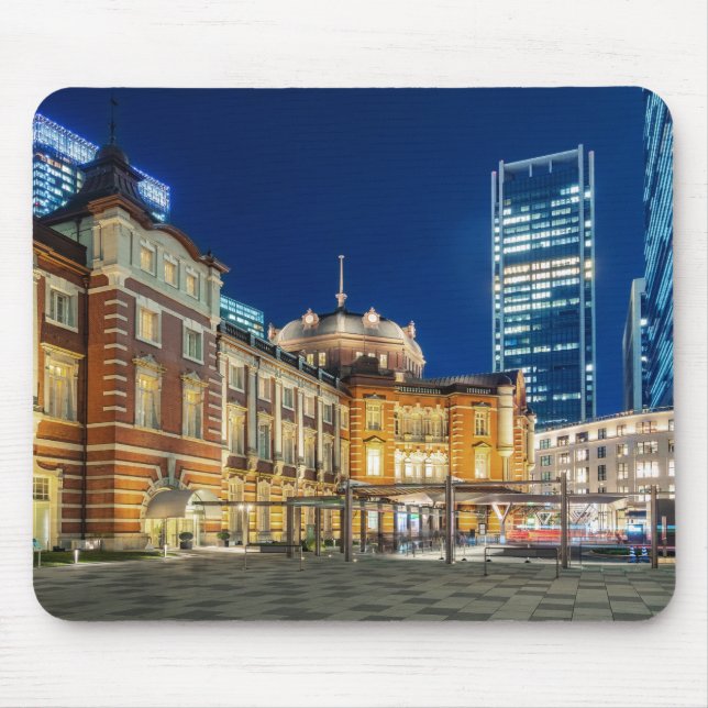 Schöne Skyline der Stadt Tokio am Bahnhof Mousepad (Vorne)