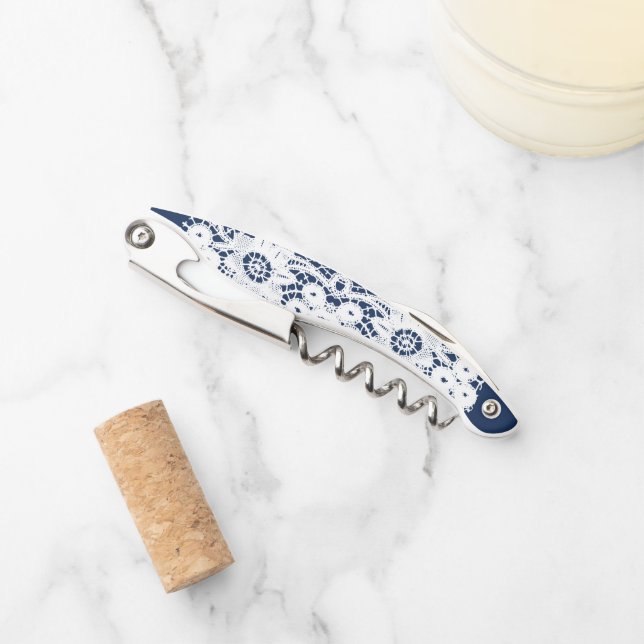 Schöne Spitze im Landhausstil Kellnermesser (Vorderseite)