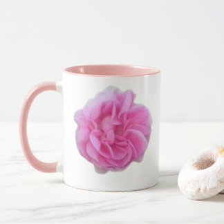 schöne Tasse mit natürlicher Rose