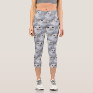 Schöne, traumhafte und serene Snowy Owls Capri Leggings