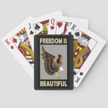 Schöne Vögel fliegen