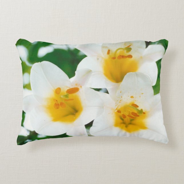 Schöne weiße Lilien - Lilium candidum Dekokissen (Vorderseite)