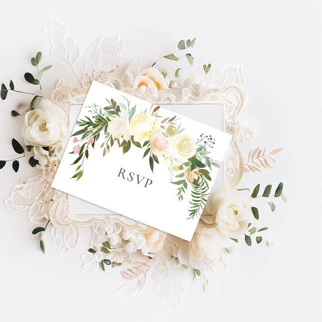 Schöne weiße Rosen Blumenhochzeit RSVP Postkarte (Von Creator hochgeladen)