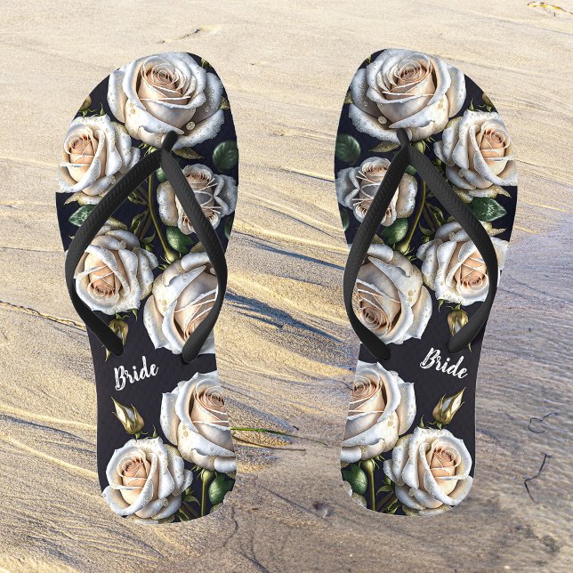 Schöne weiße Rosen mit goldenen Details, Braut Flip Flops (Von Creator hochgeladen)