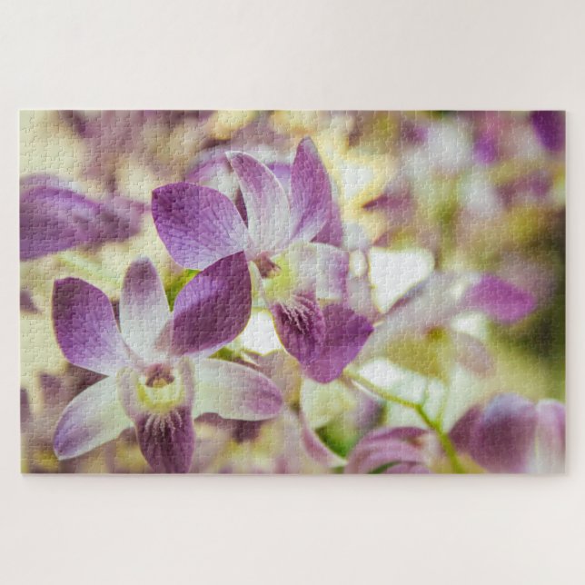 Schöne weiße und violette Blumen Puzzle (Horizontal)