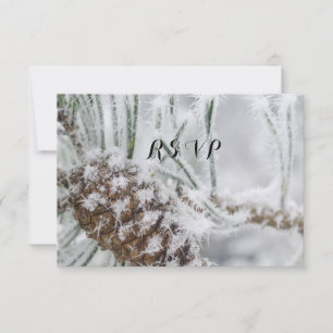 Schöne Winterhochzeit, Schneeflocken und Pinecone RSVP Karte