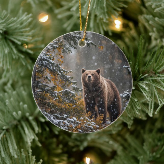 Schöner Bär im Schnee Winterurlaub Keramik Ornament (Baum)
