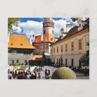 Schöner bemalter Turm in Cesky Krumlov Stadt Postkarte