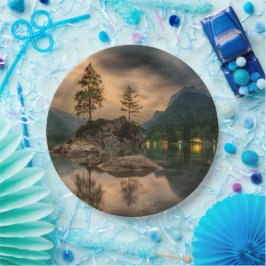 Schöner Bergsee im Abend Foto Pappteller