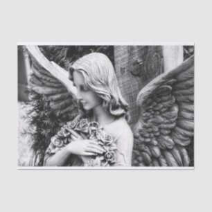 Schöner Engel mit Rose auf der Brust Seidenpapier