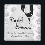 Schöner Garten und Bride Keepake Magnet<br><div class="desc">Hochzeitstag Gefälligkeitsmagnete. Ein Hochzeitstag Keepake von der Braut und der Gräuel bereit, um zu personalisieren. Wenn nötig... können Sie alle Texte löschen und mit Ihren eigenen Texten, Farben und Schriftart neu starten. ✔ Hinweis: Nicht alle Vorlagenbereiche müssen geändert werden. 📌 Wenn Sie weitere Anpassungen benötigen, klicken Sie bitte auf den...</div>