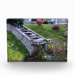 Schöner Gartenwasserfall – Wilde Natur Rumänien Fotoblock