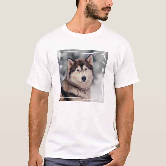 Schöner Husky im Freien T-Shirt (Vorderseite)