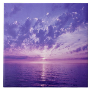 Schöner lila Sonnenuntergang Fliese