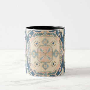 Schöner orientalischer antiker Kilim-Teppich Zweifarbige Tasse