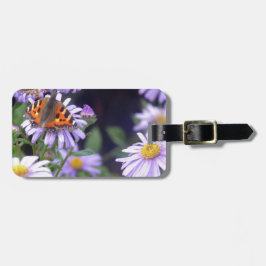 Schöner Schmetterling auf Blume Gepäckanhänger