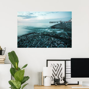 Schöner Sonnenuntergang am Meer Poster