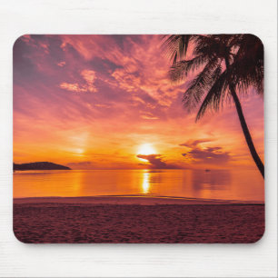 Schöner Sonnenuntergang am Strand Mousepad
