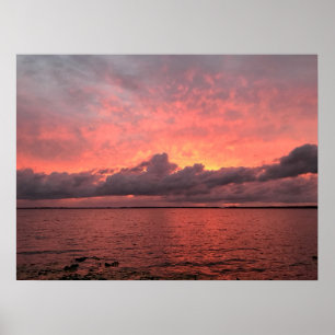 Schöner Sonnenuntergang auf dem See Eustida in Cen Poster