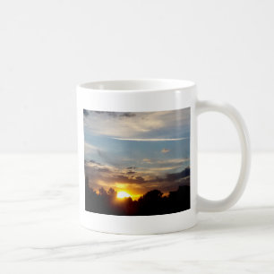 schöner Sonnenuntergang blau gelbe Landschaft ents Tasse