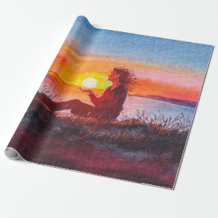 Schöner Sonnenuntergang im Ozean. Portrait junger Geschenkpapier