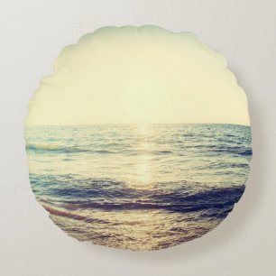 Schöner Sonnenuntergang mit Meer und Strand - Vint Rundes Kissen