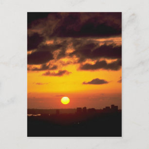 Schöner Sonnenuntergang: Skyline im Stadtzentrum,  Postkarte