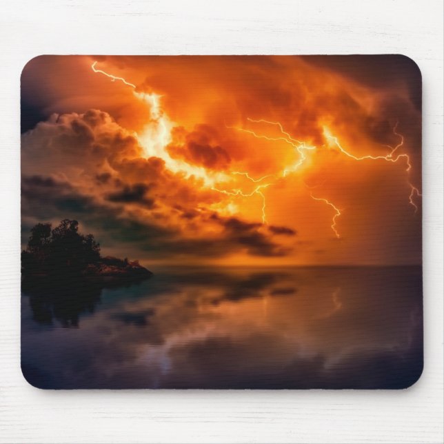 Schöner Sonnenuntergang über dem Wasser mit Blitz Mousepad (Vorne)