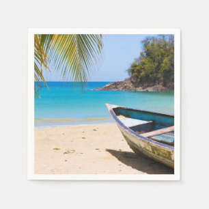 Schöner tropischer Strand mit Rowboat Serviette