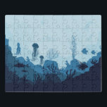 Schöner Unterwassersee Puzzle<br><div class="desc">Unterwasser Meeresgrund Schwarze Silhouetten schwimmen Meeresfische mit Korallen und Plan</div>