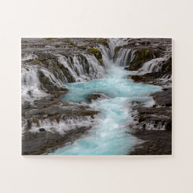 Schöner Wasserfall Blue Bruarfoss in Island Puzzle (Horizontal)