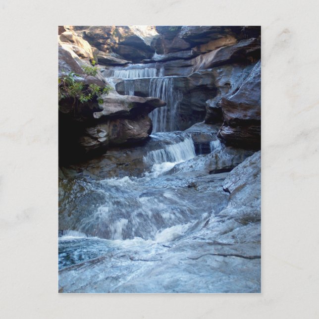 Schöner Wasserfall Postkarte (Vorderseite)