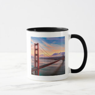 Schöner Wintersonnenuntergang bei Golden gate Tasse