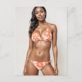 Schönes afrikanisches Bikini-Modell in Peach Postkarte