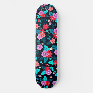 Schönes Arrangement Ditsy Floral Pattern-56576 Skateboard