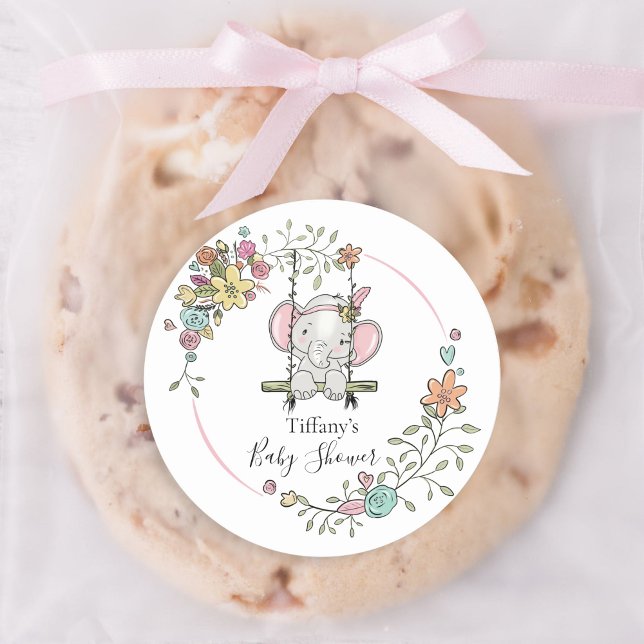 Schönes Babyduschetikett mit Blumenlephant Runder Aufkleber (Von Creator hochgeladen)
