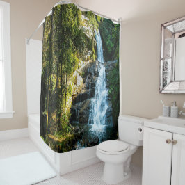 Schönes Bild des Wasserfalls, Land Duschvorhang