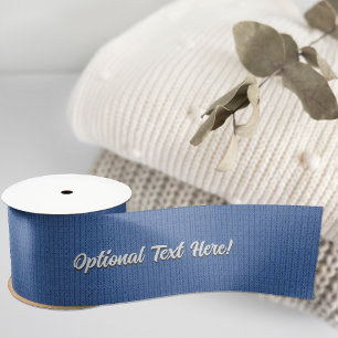 Schönes blaues Strickbild mit eigenem Text Satinband