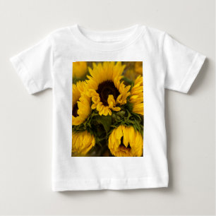 Schönes Bouquet mit goldenen Sonnenblumen Baby T-shirt