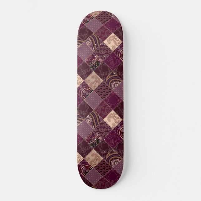 Schönes Burgund Wein Lila Diamantbaum Skateboard (Vorderseite)