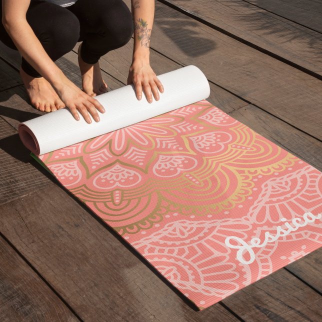 Schönes Coral Pink Mandala Muster Yogamatte (Von Creator hochgeladen)