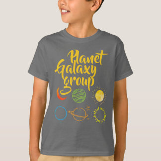 Schönes Design der Kombination von Planet Galaxy T-Shirt